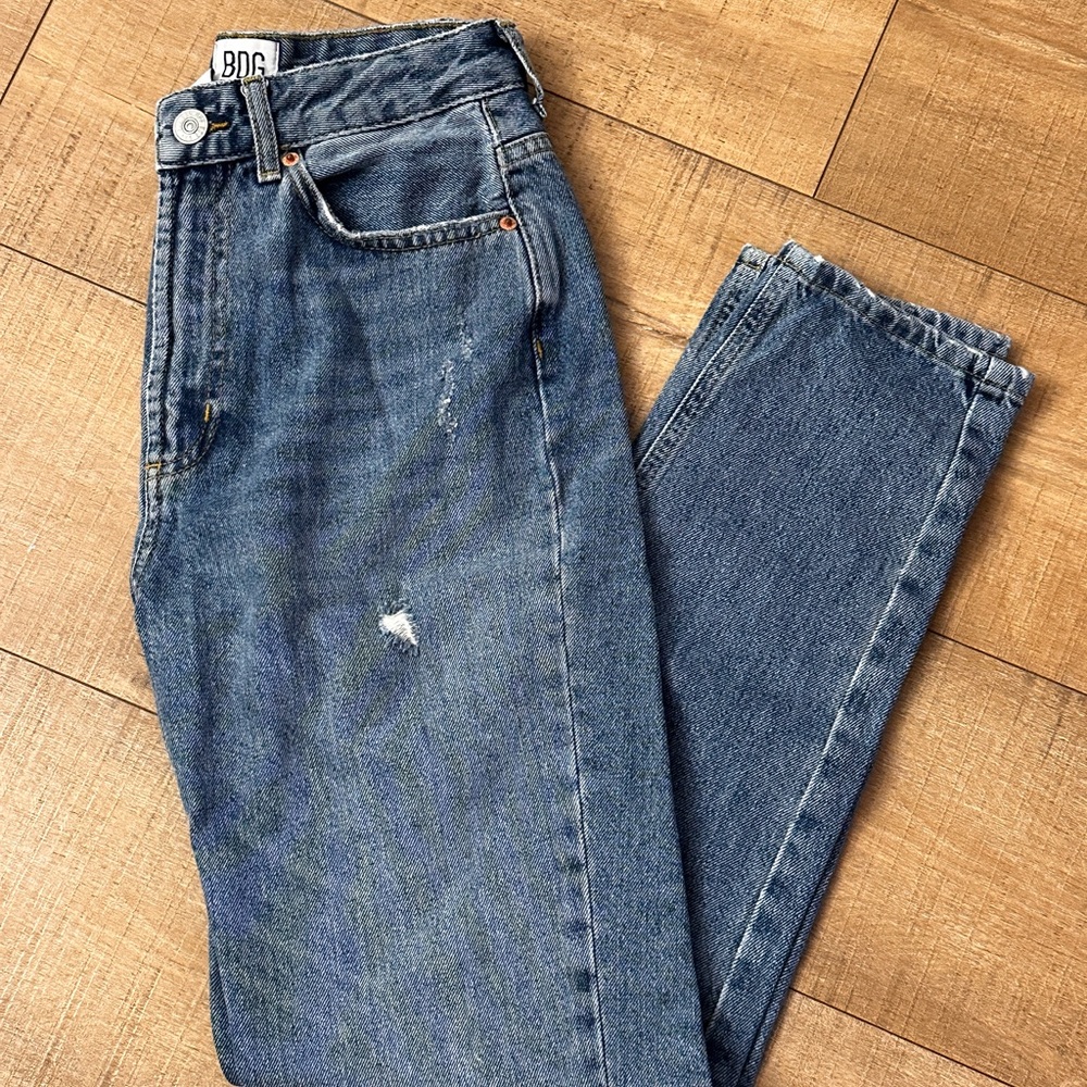 BDG Women’s Straight Fit Blue Jeans
